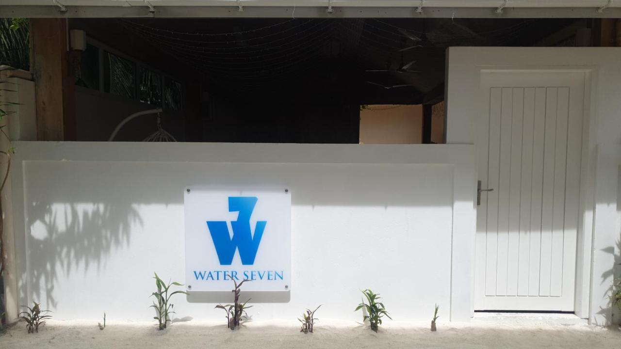 Hotel Water Seven остров Маафуши Екстериор снимка